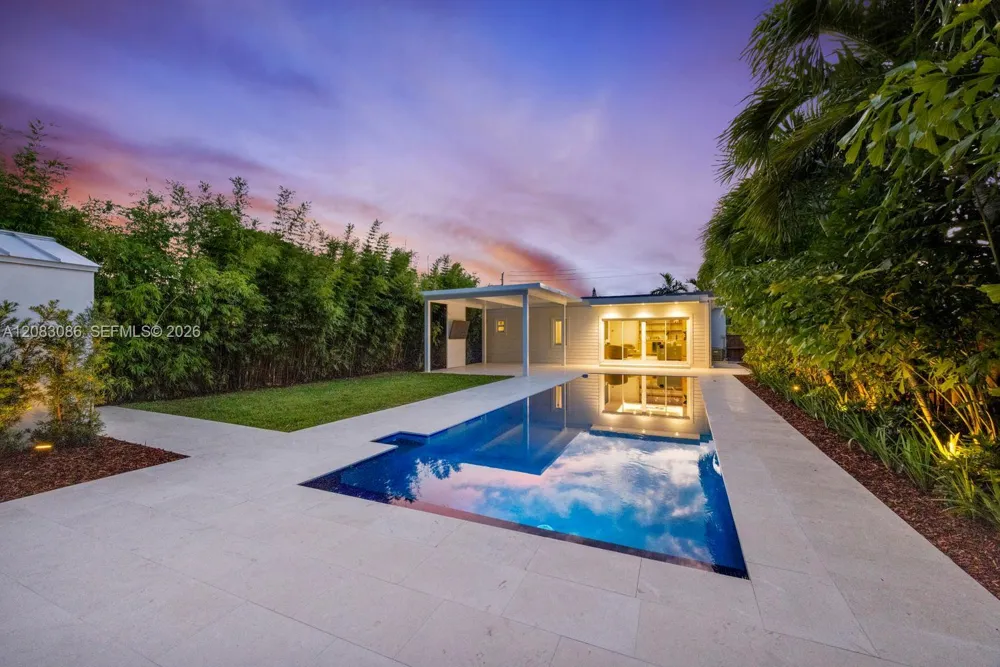 2635 SW 64th Ave Miami, FL 33155