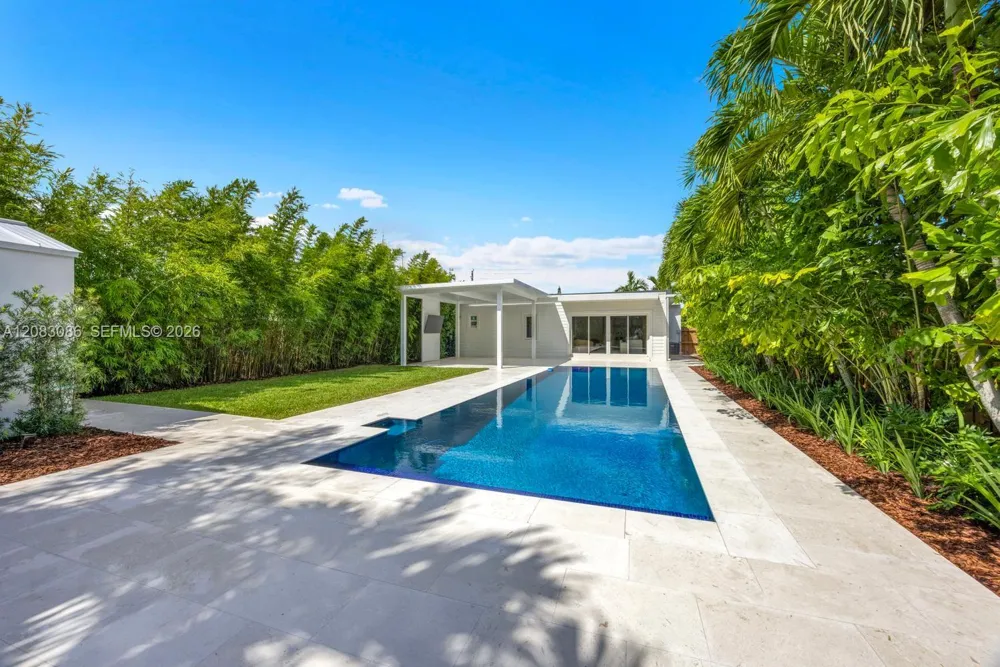 2635 SW 64th Ave Miami, FL 33155