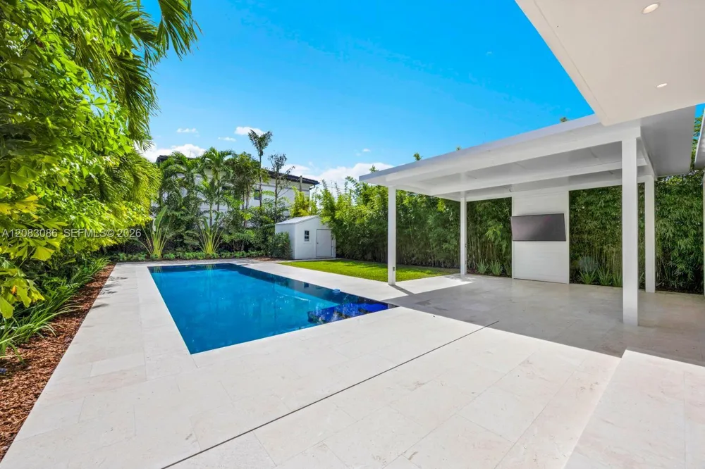 2635 SW 64th Ave Miami, FL 33155