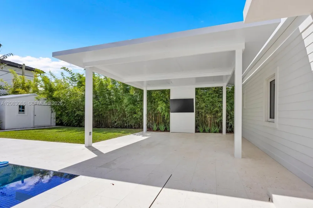 2635 SW 64th Ave Miami, FL 33155