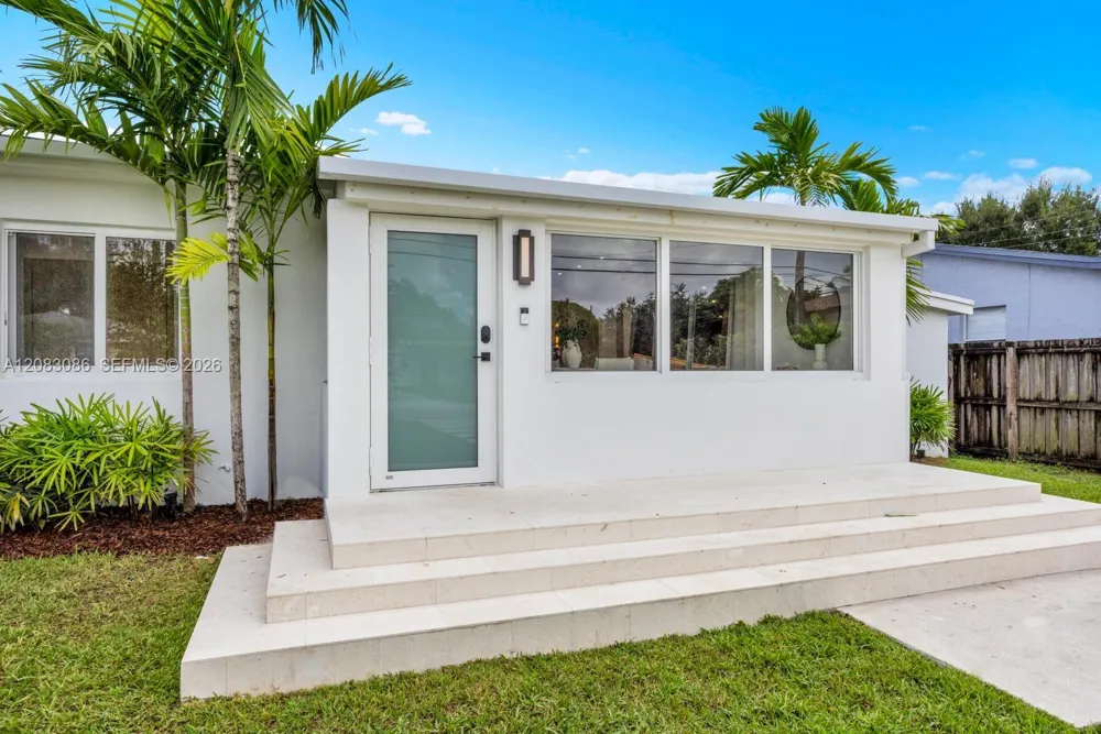 2635 SW 64th Ave Miami, FL 33155