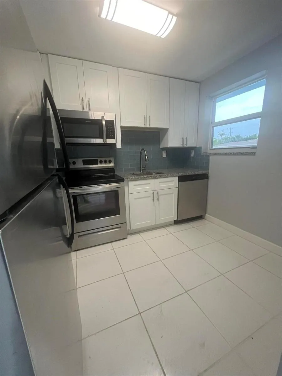 1001 SE 3rd Street #1 Deerfield Beach, FL 33441