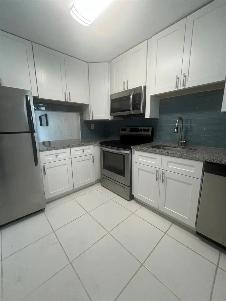 1001 SE 3rd Street #1 Deerfield Beach, FL 33441
