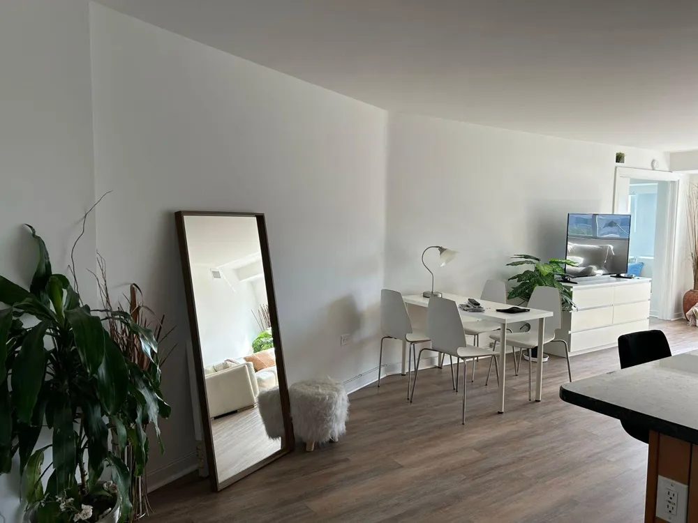 1881 WASHINGTON AVENUE #8E Miami Beach, FL 33139