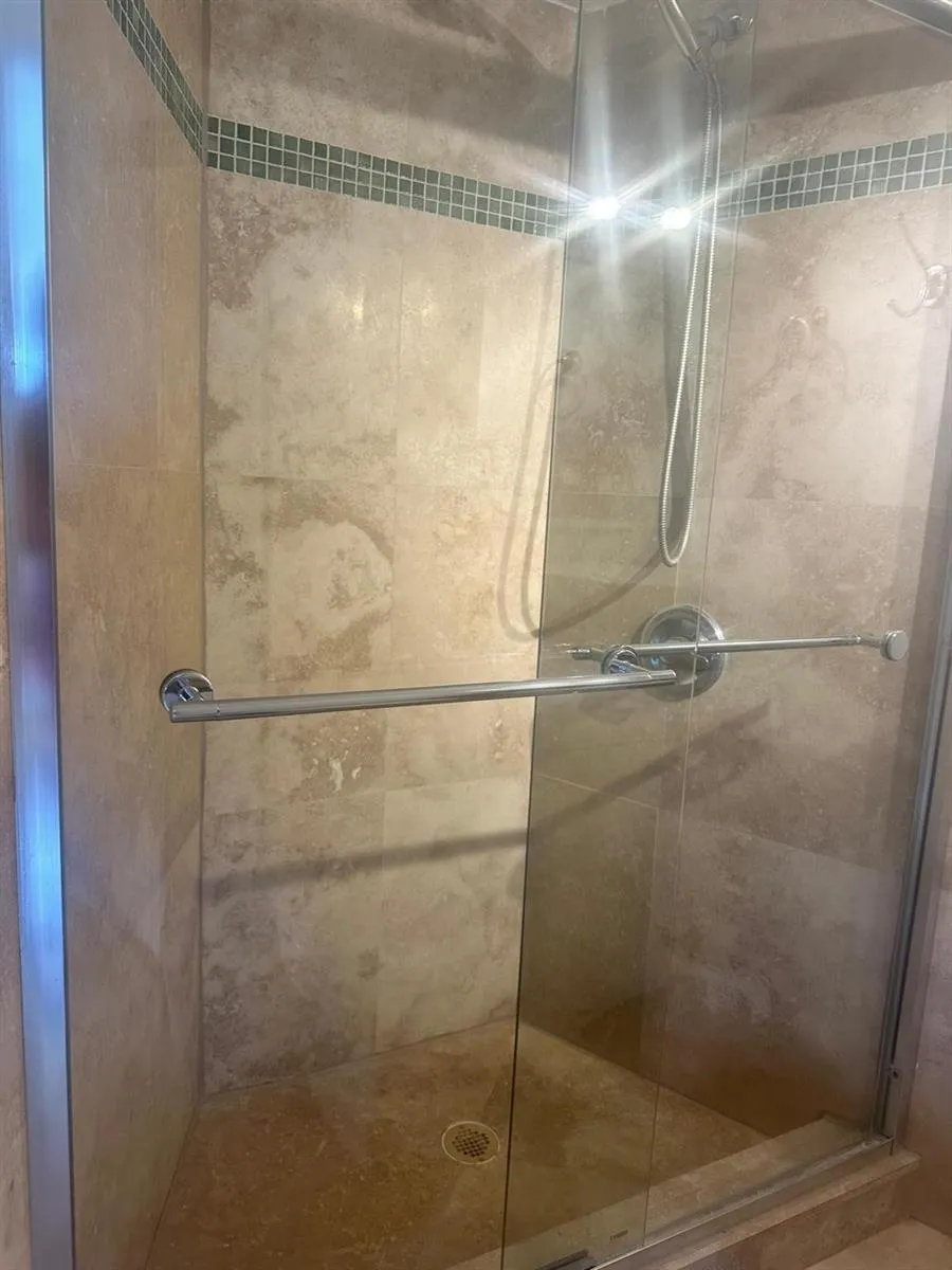 1881 WASHINGTON AVENUE #8E Miami Beach, FL 33139