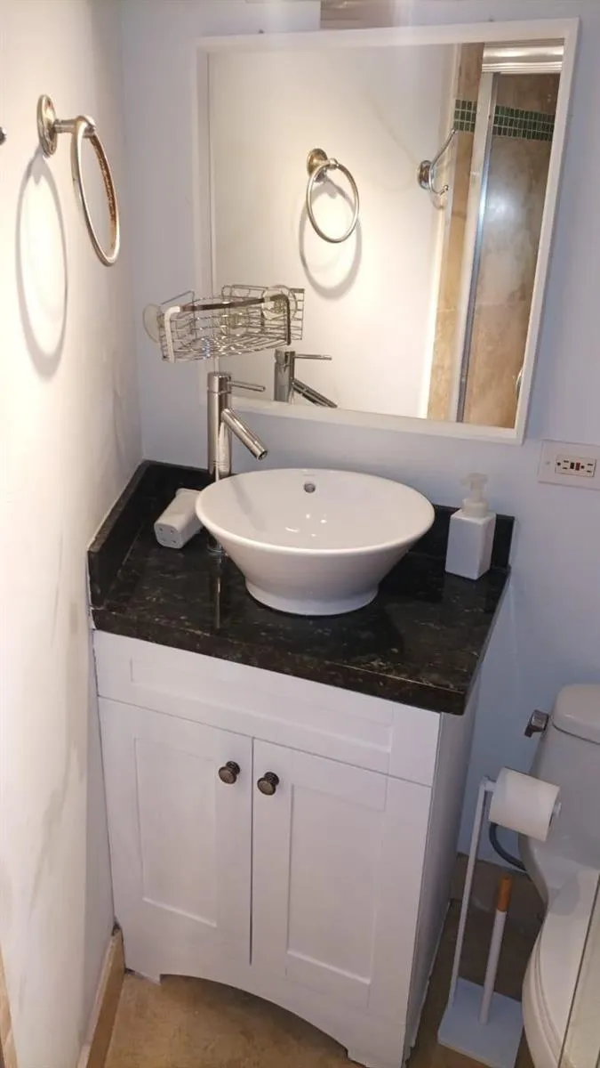 1881 WASHINGTON AVENUE #8E Miami Beach, FL 33139