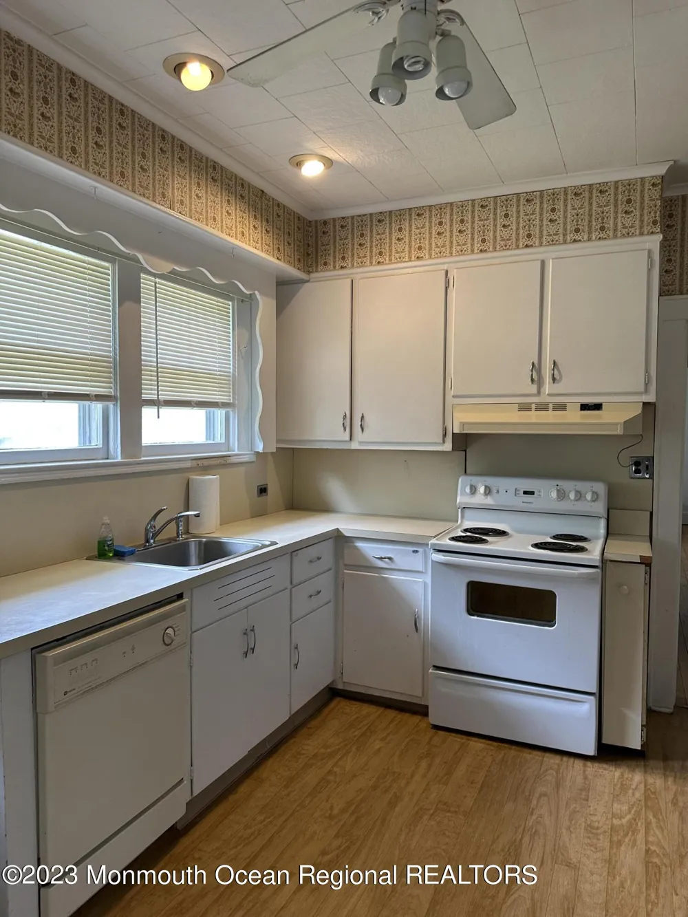 8 Royal Place Long Branch, NJ 07740
