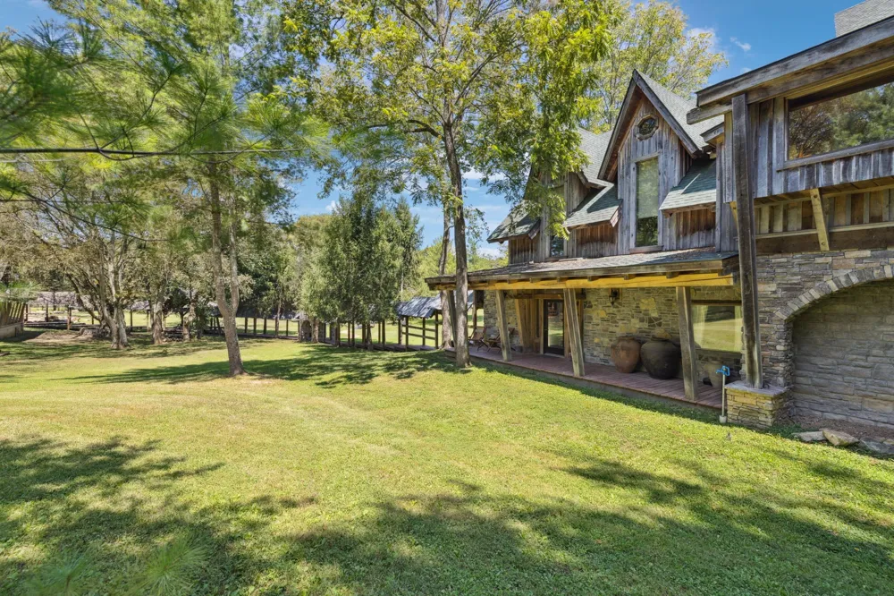 2465 Old Charlotte Pike Franklin, TN 37064