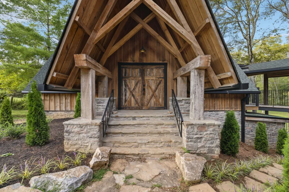 2465 Old Charlotte Pike Franklin, TN 37064