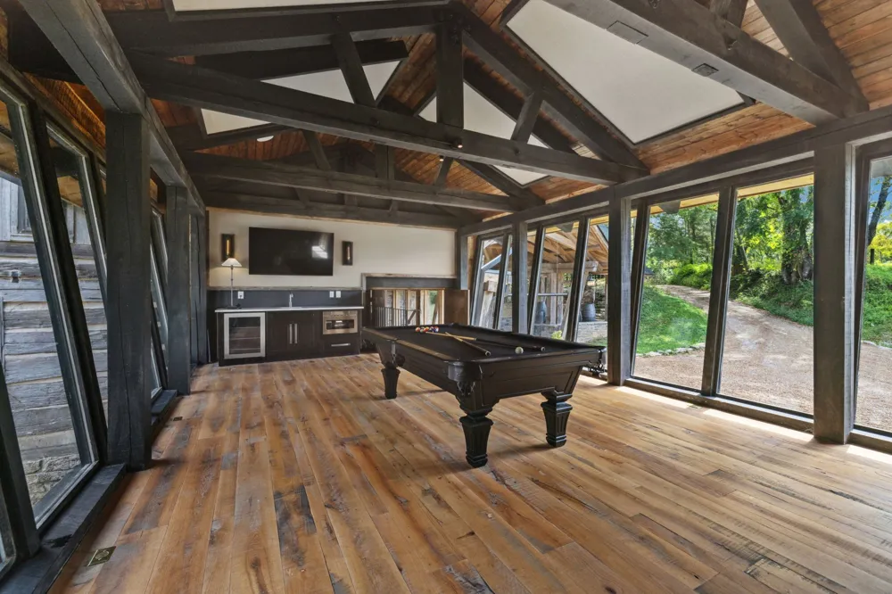 2465 Old Charlotte Pike Franklin, TN 37064
