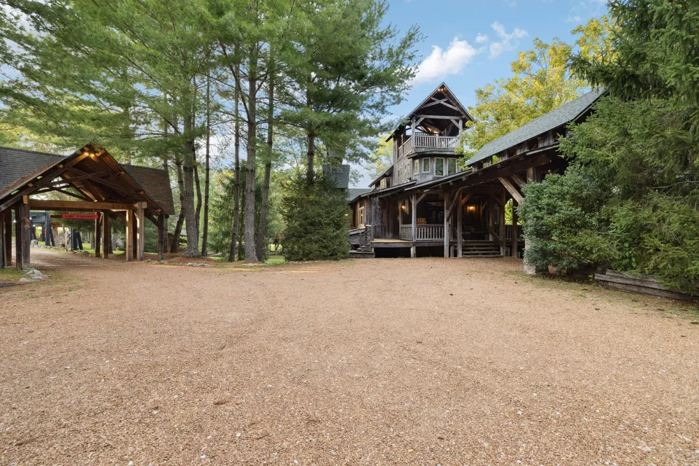 2465 Old Charlotte Pike Franklin, TN 37064