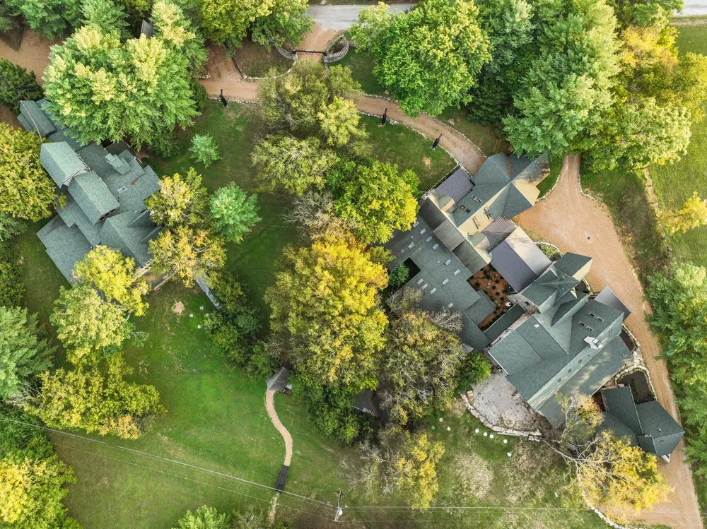 2465 Old Charlotte Pike Franklin, TN 37064