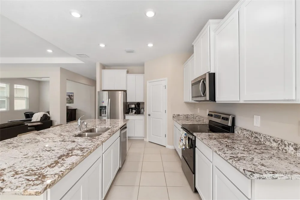 4940 NW 39TH LOOP ocala, FL 34482