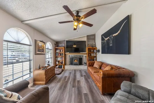 731 Mountain View Pl Pipe Creek, TX 78063