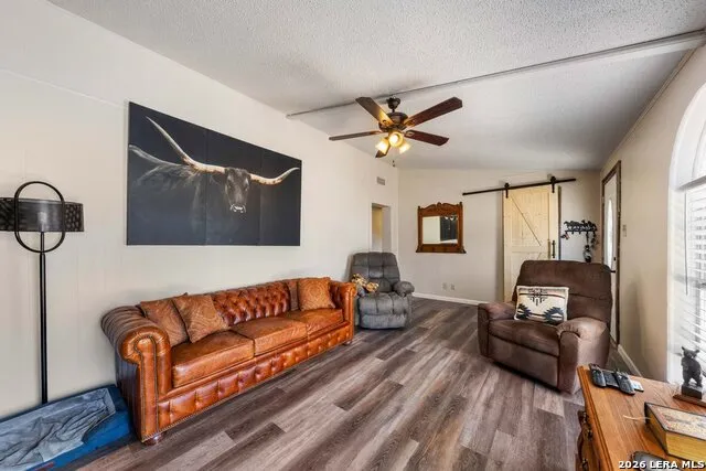 731 Mountain View Pl Pipe Creek, TX 78063