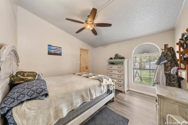 731 Mountain View Pl Pipe Creek, TX 78063