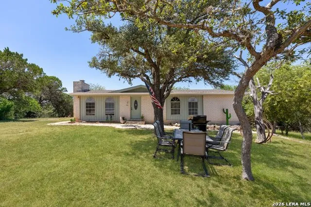 731 Mountain View Pl Pipe Creek, TX 78063