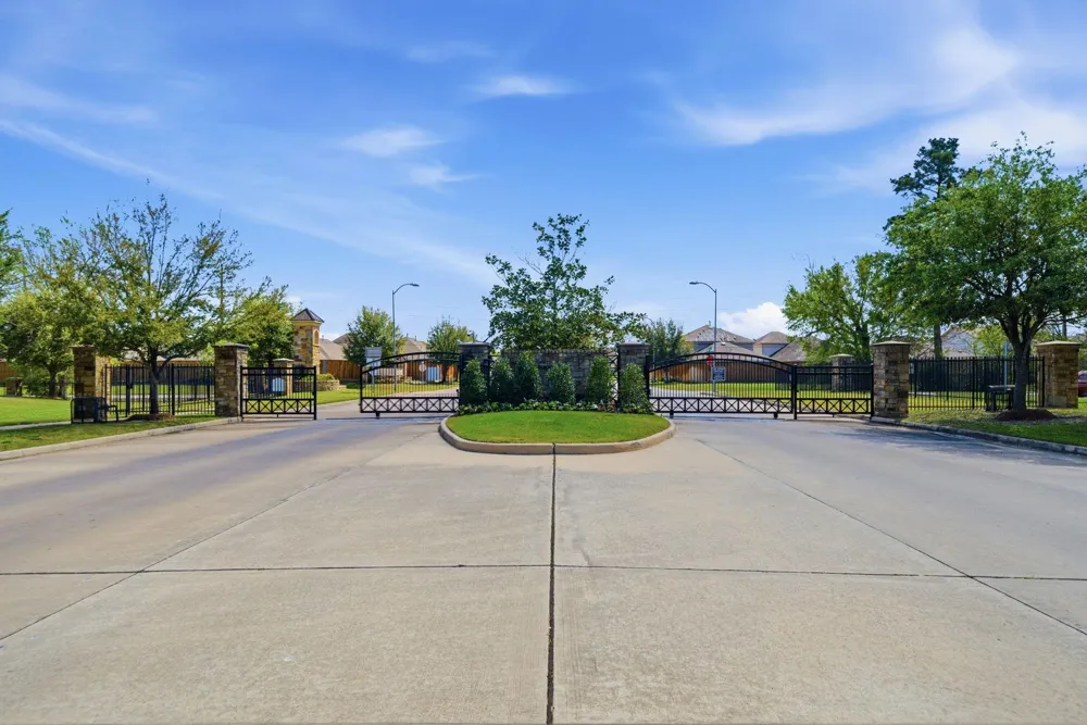 7618 Willow School Drive Spring, TX 77389
