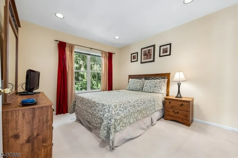 373 Digaetano Ter West Orange, NJ 07052