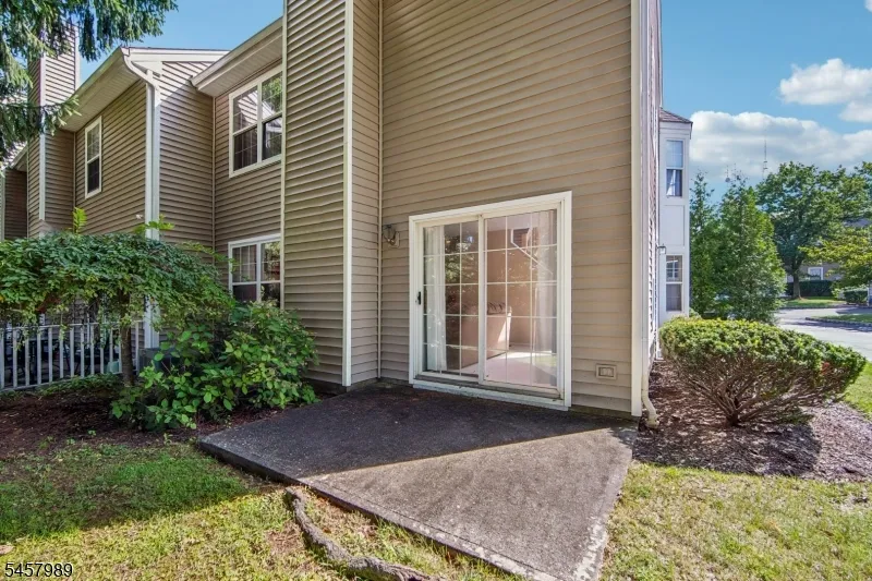 373 Digaetano Ter West Orange, NJ 07052