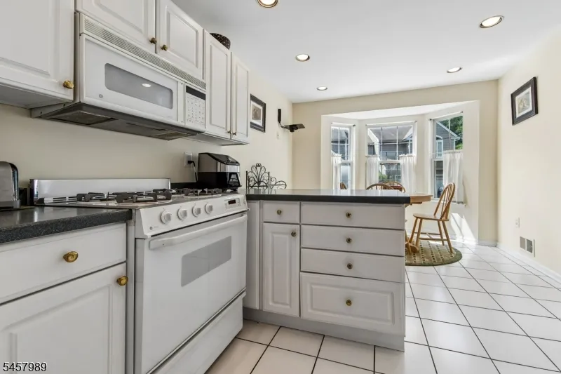 373 Digaetano Ter West Orange, NJ 07052