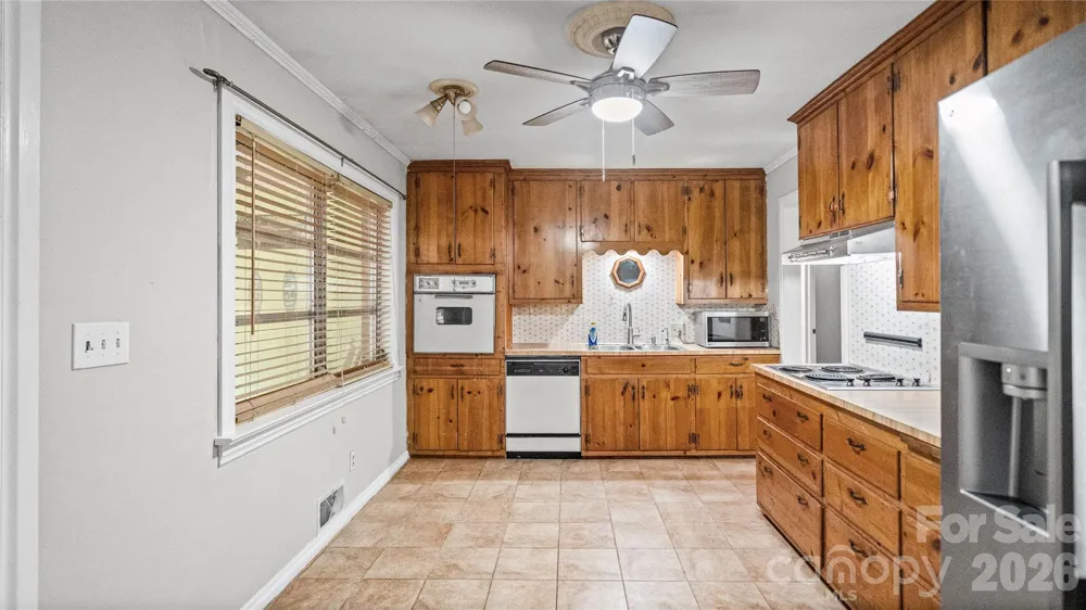 41 Elm Street Badin, NC 28009