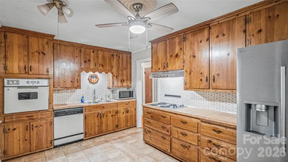41 Elm Street Badin, NC 28009