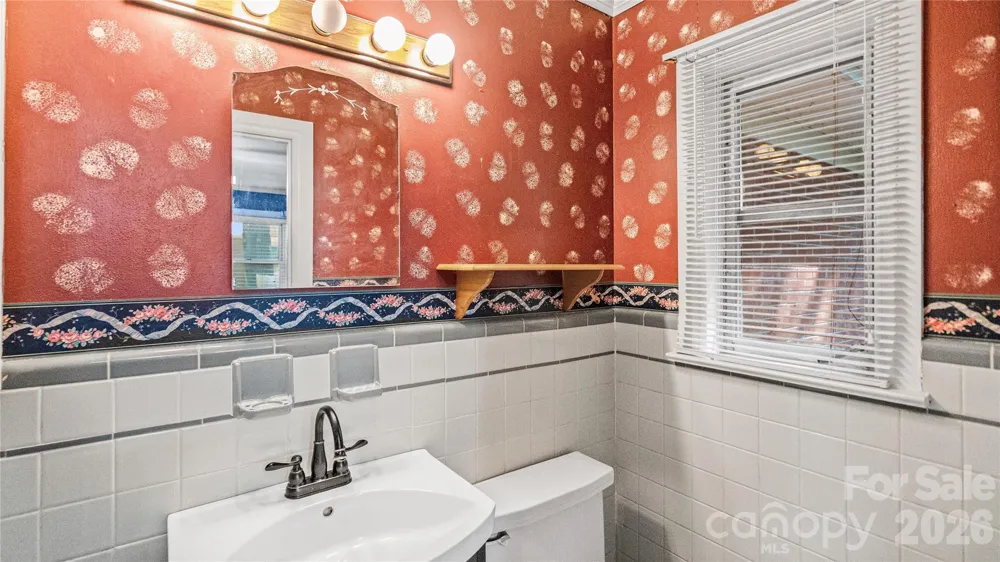 41 Elm Street Badin, NC 28009