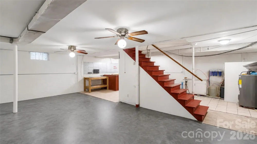 41 Elm Street Badin, NC 28009