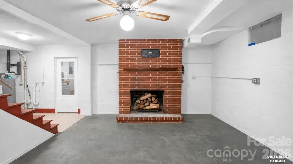 41 Elm Street Badin, NC 28009