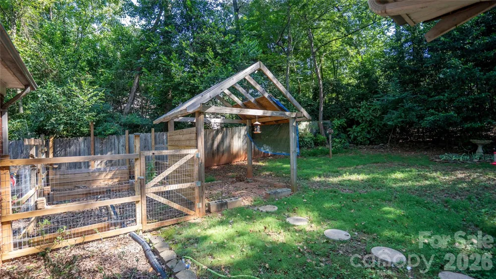 41 Elm Street Badin, NC 28009