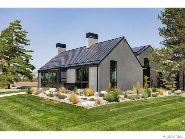6124 Trevarton Drive Longmont, CO 80503