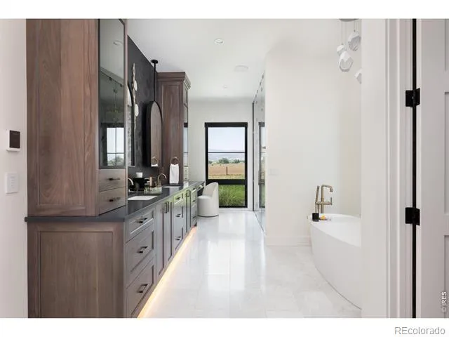 6124 Trevarton Drive Longmont, CO 80503