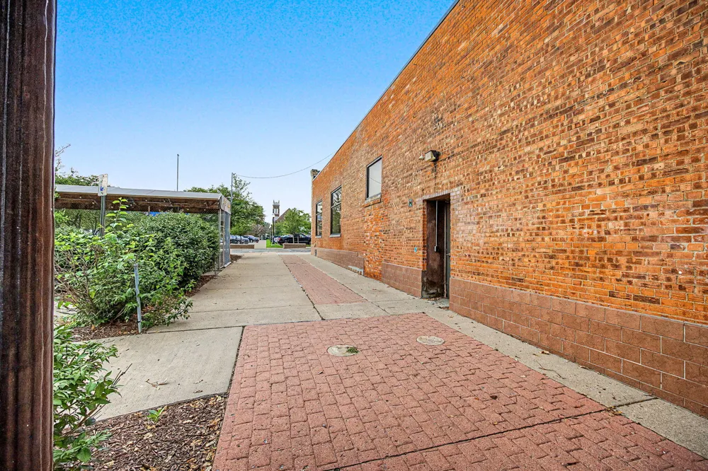 132 W Cortland Street Jackson, MI 49201