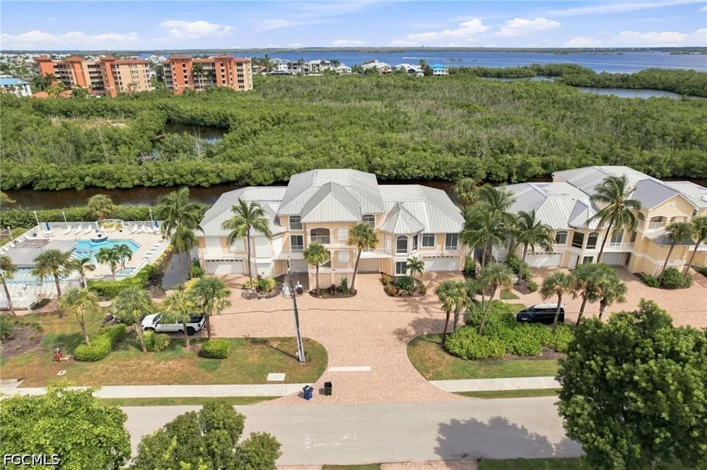 Lenell Road #4 Fort Myers Beach, FL 33931