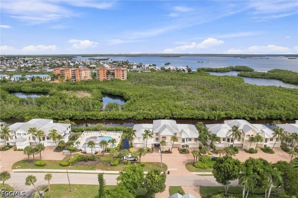 Lenell Road #4 Fort Myers Beach, FL 33931