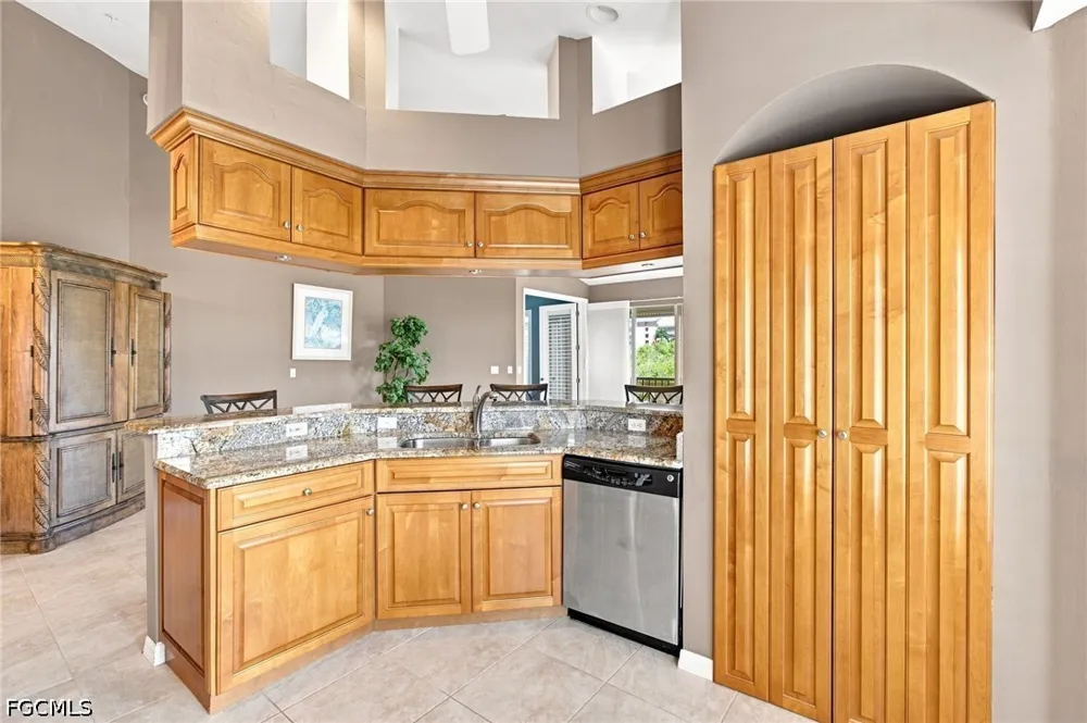 Lenell Road #4 Fort Myers Beach, FL 33931