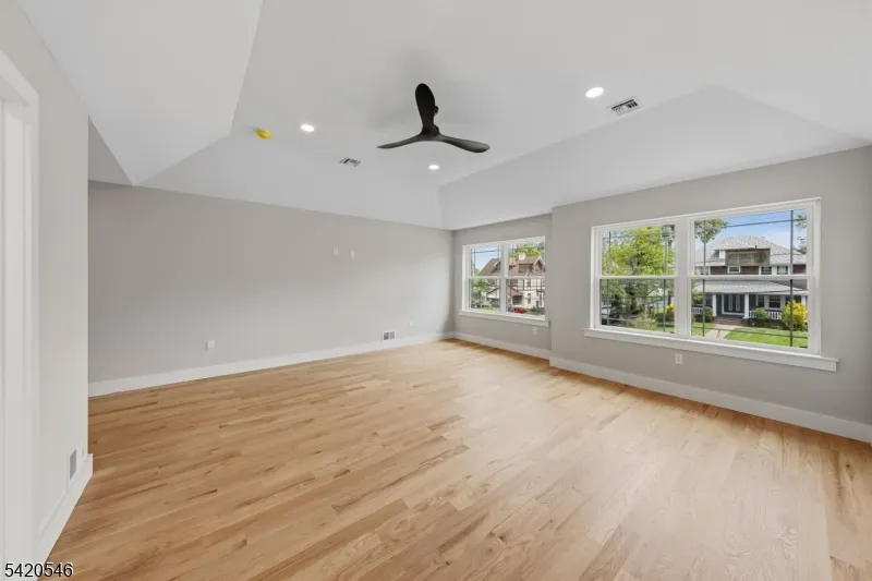 72 Hillside Rd Elizabeth City, NJ 07208