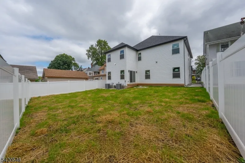 72 Hillside Rd Elizabeth City, NJ 07208