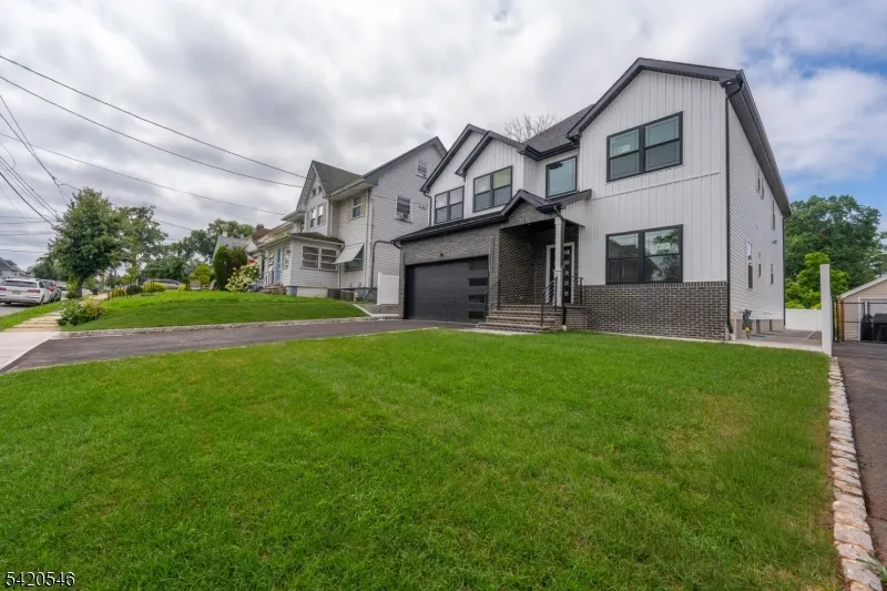 72 Hillside Rd Elizabeth City, NJ 07208
