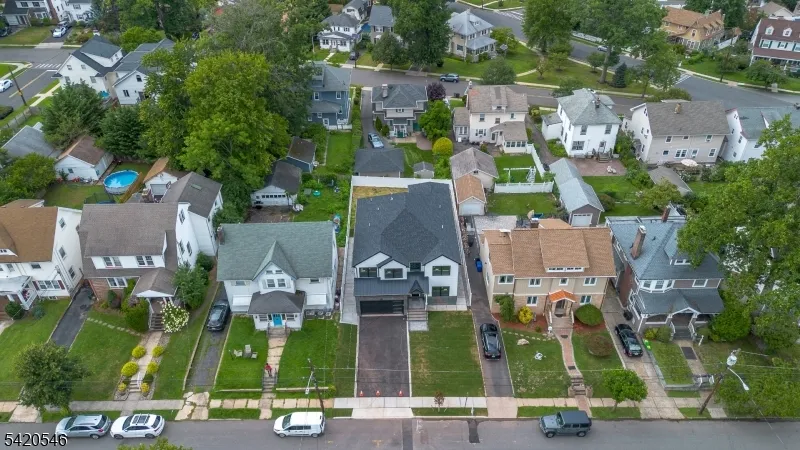 72 Hillside Rd Elizabeth City, NJ 07208