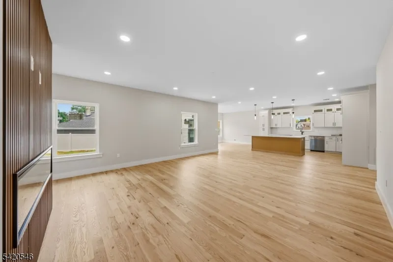 72 Hillside Rd Elizabeth City, NJ 07208