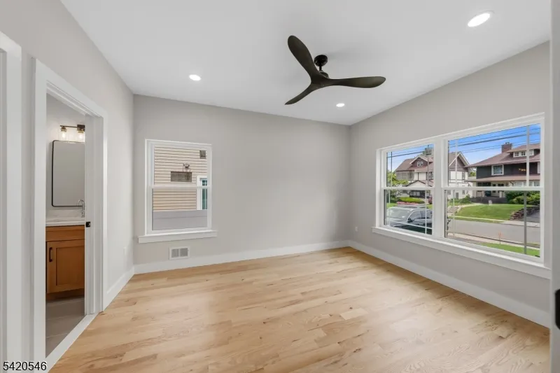 72 Hillside Rd Elizabeth City, NJ 07208