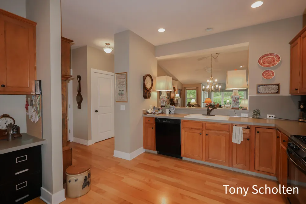 11589 Wilmington Drive Allendale, MI 49401