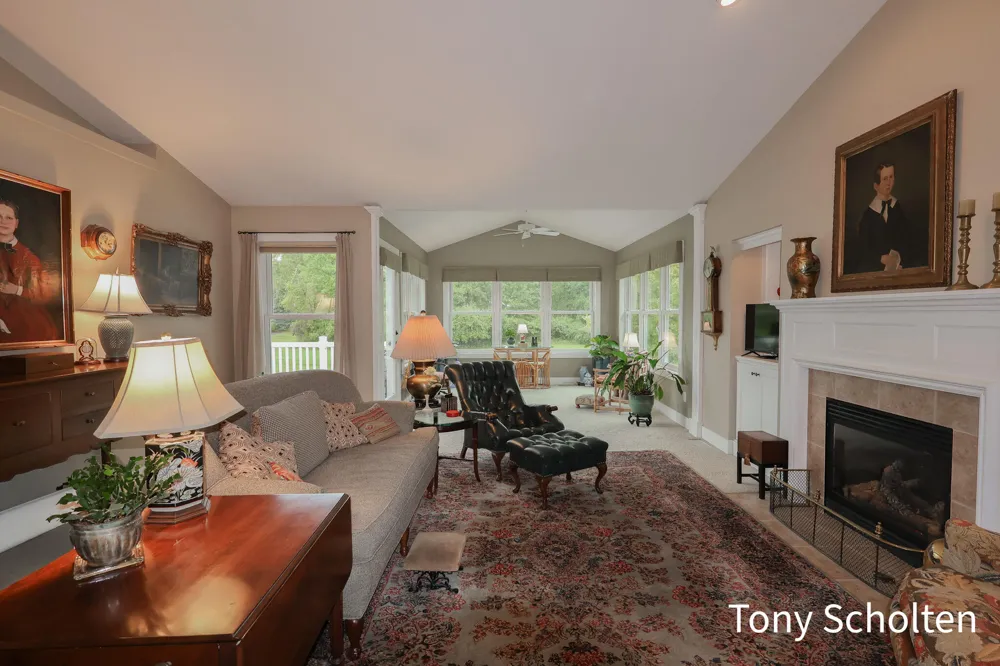 11589 Wilmington Drive Allendale, MI 49401