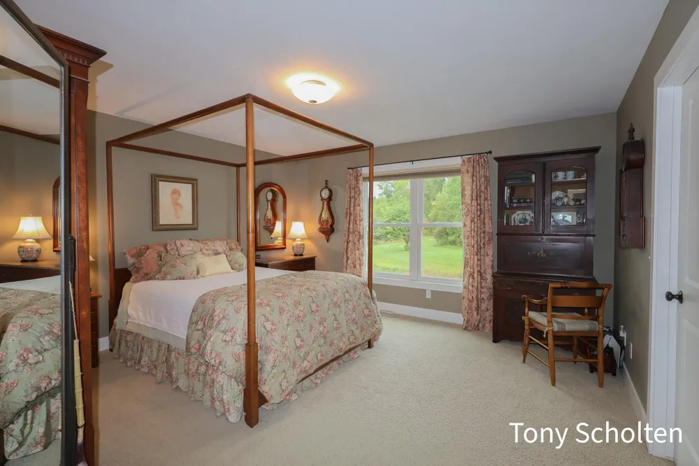 11589 Wilmington Drive Allendale, MI 49401
