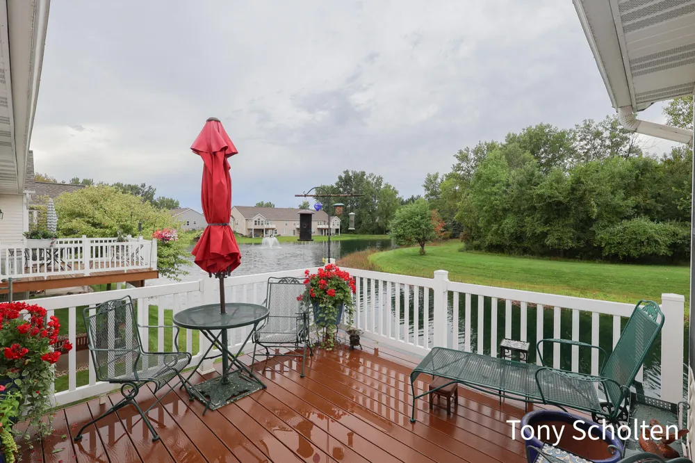 11589 Wilmington Drive Allendale, MI 49401