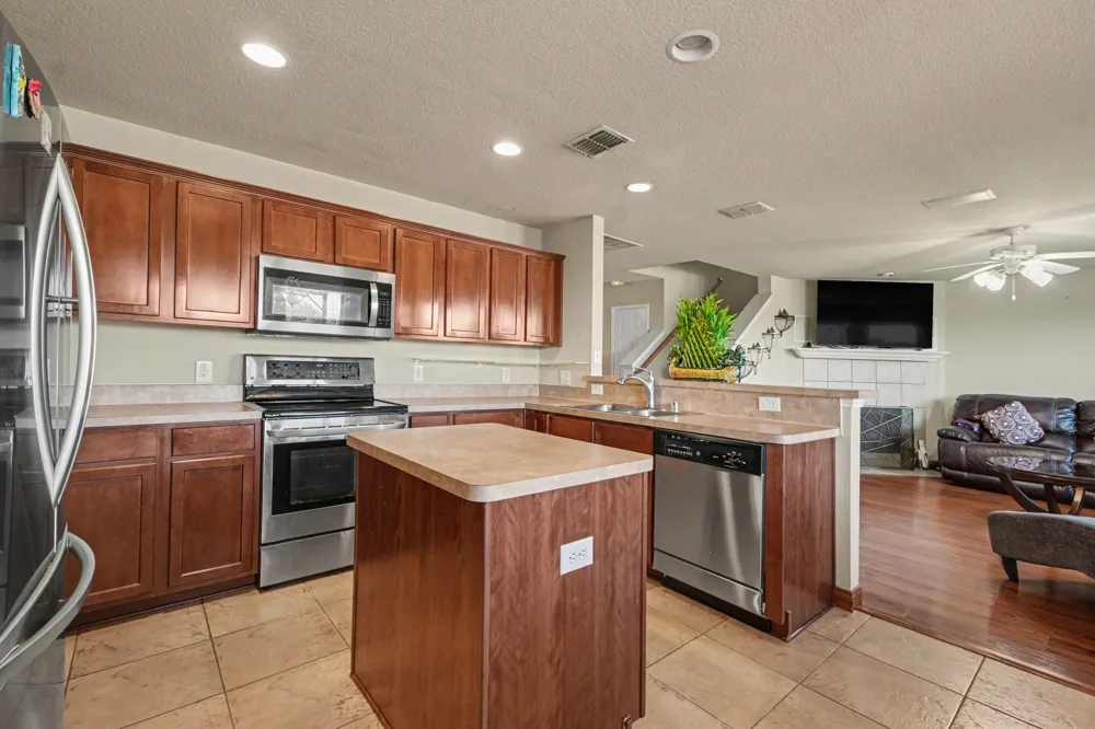2002 Pin Oak Trail Anna, TX 75409