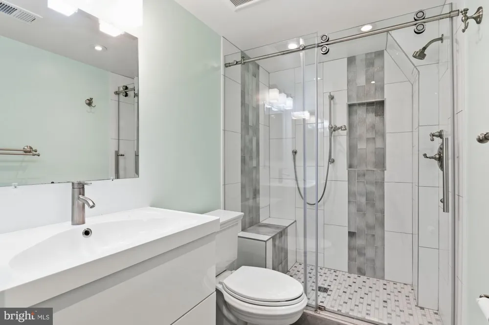 7264 EVANS MILL ROAD Mclean, VA 22101