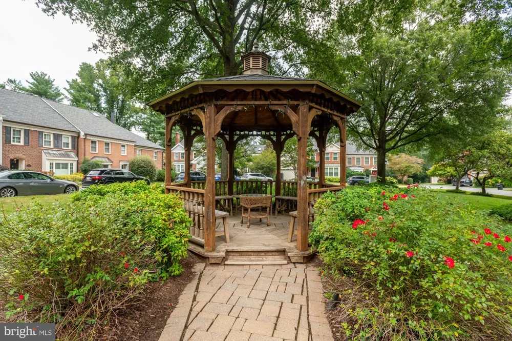 7264 EVANS MILL ROAD Mclean, VA 22101